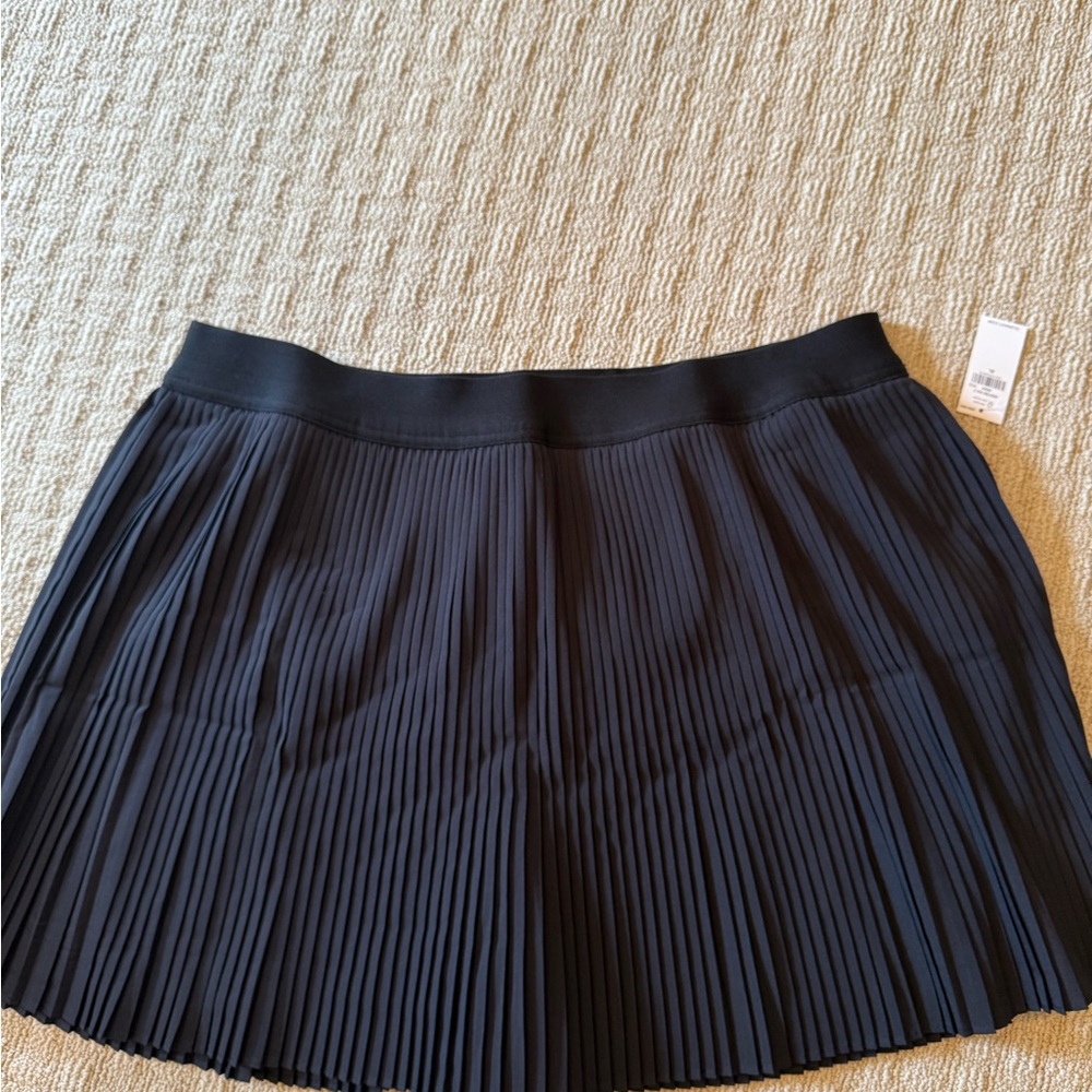 Old Navy Black Skater Mini Skirt with Pleats
